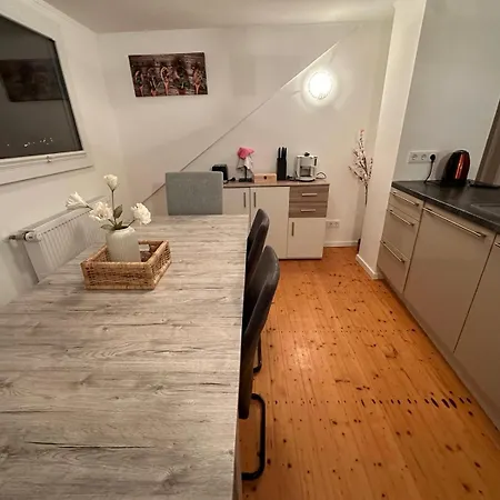 Moeblierte In Zur Zwischenmiete Fuer Berufliche Aufenthalte Keine Tourismus Keine Cochem